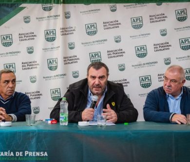 Norberto Di Próspero anuncia acuerdo salarial con bono para trabajadores legislativos — junio 2025