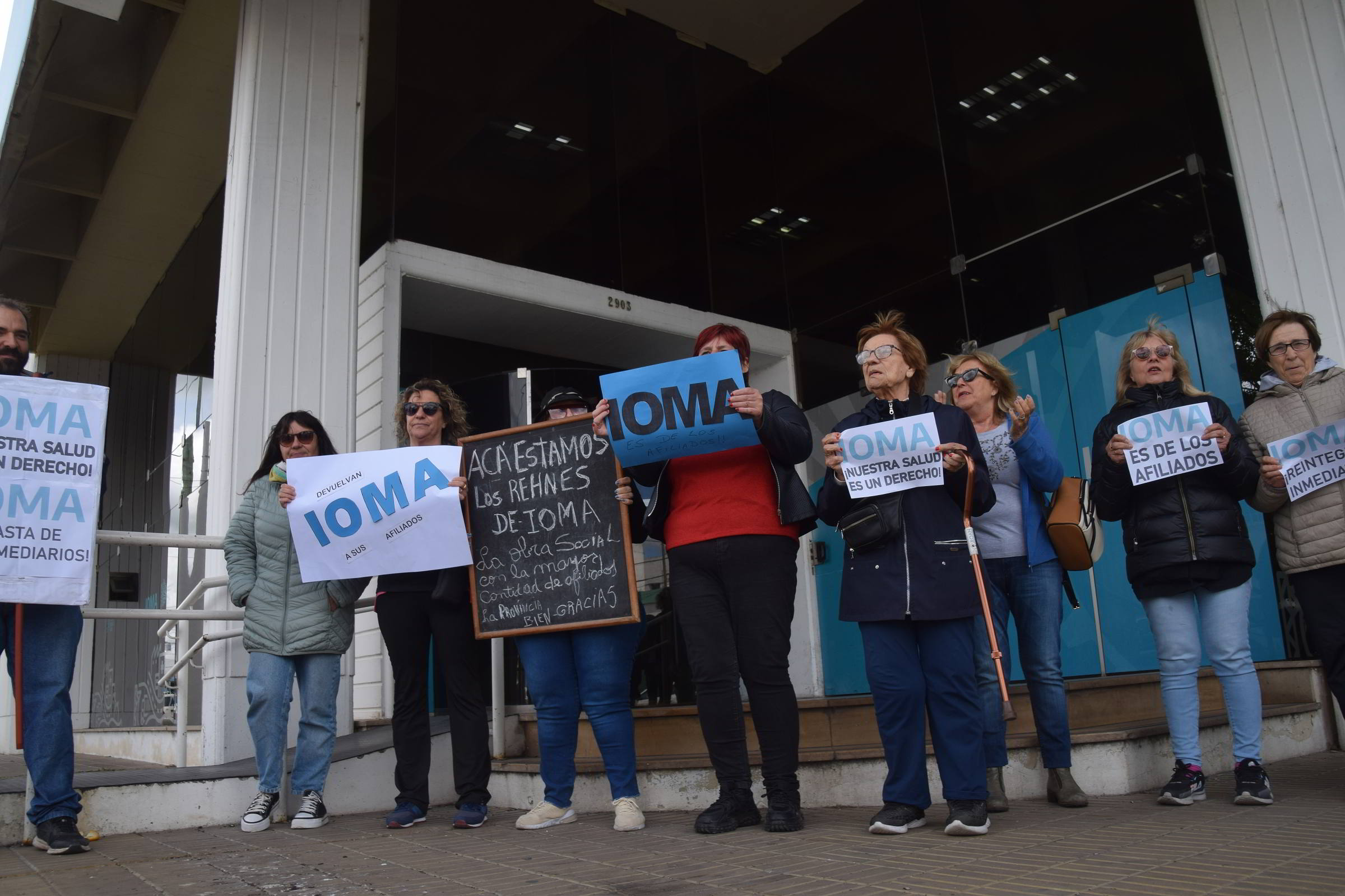 IOMA suma otra crisis por pagos y prestaciones - DATA Legislativa